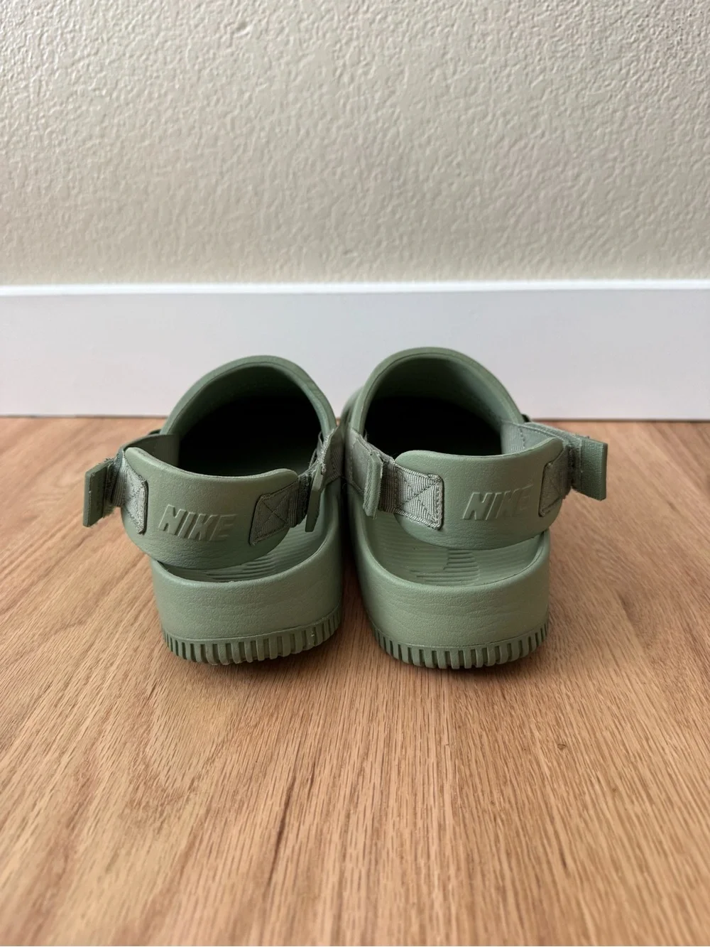 Nike Calm Mule Oil Green Slip On Men’s 9 | Women’s 10